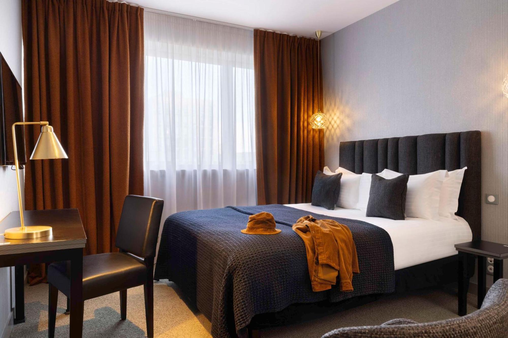 เบสต์ เวสเทิร์น พลัส โฮเต็ล อิซิดอร์ Hotel แซงต์-ฌาคส์-เดอ-ลา-ลองด์ ภายนอก รูปภาพ