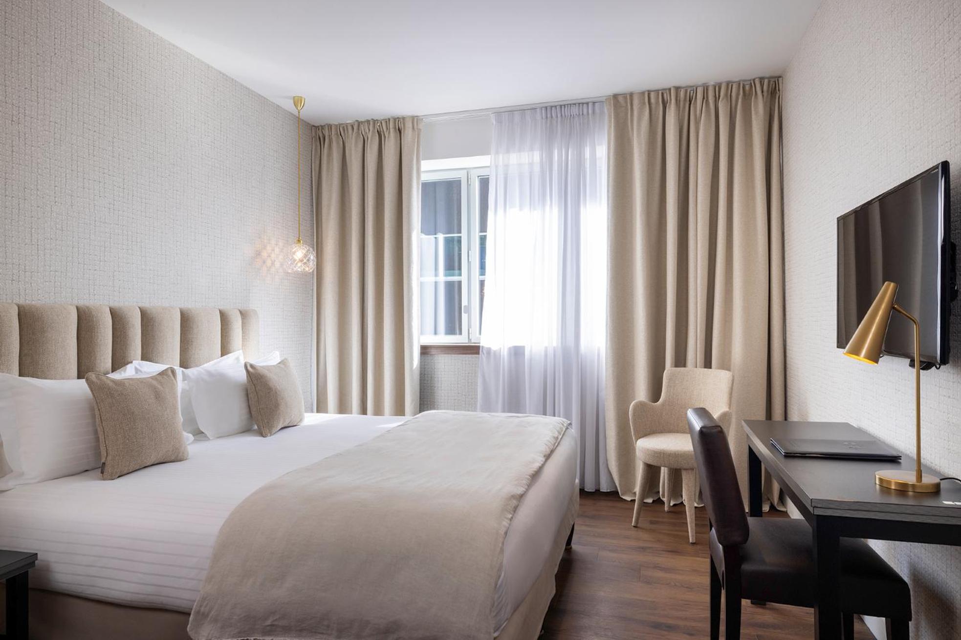 เบสต์ เวสเทิร์น พลัส โฮเต็ล อิซิดอร์ Hotel แซงต์-ฌาคส์-เดอ-ลา-ลองด์ ภายนอก รูปภาพ
