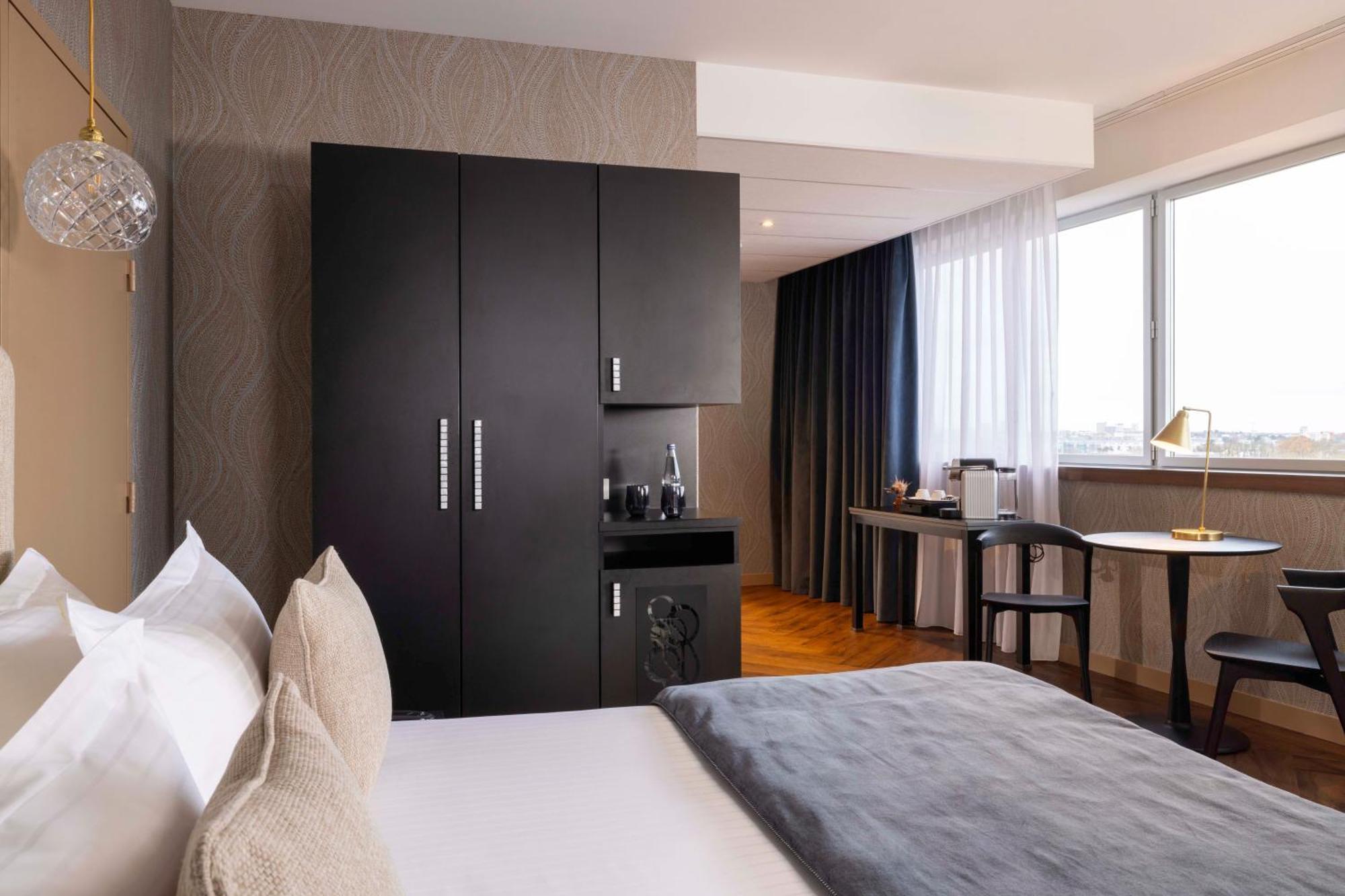 เบสต์ เวสเทิร์น พลัส โฮเต็ล อิซิดอร์ Hotel แซงต์-ฌาคส์-เดอ-ลา-ลองด์ ภายนอก รูปภาพ