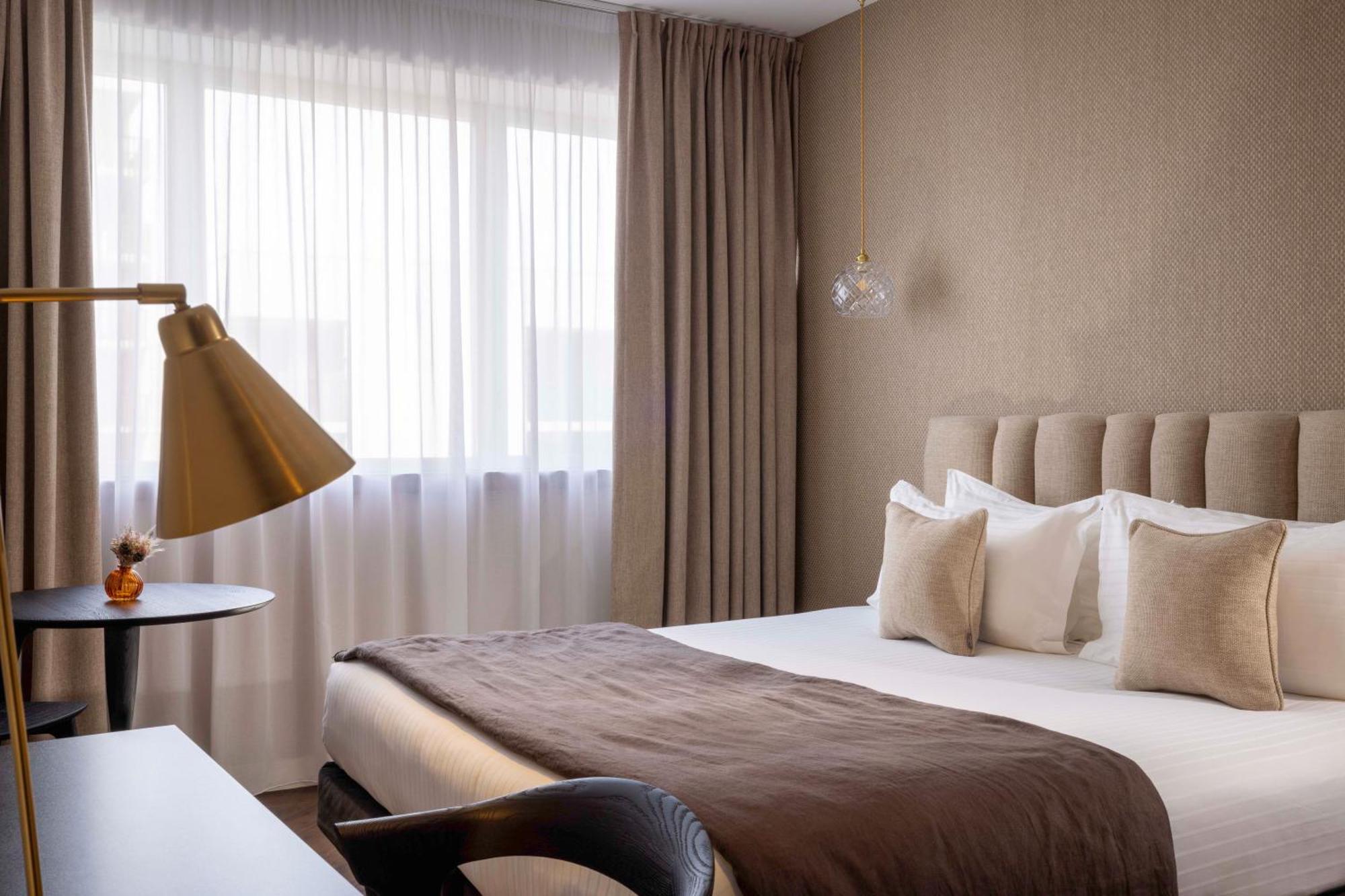 เบสต์ เวสเทิร์น พลัส โฮเต็ล อิซิดอร์ Hotel แซงต์-ฌาคส์-เดอ-ลา-ลองด์ ภายนอก รูปภาพ