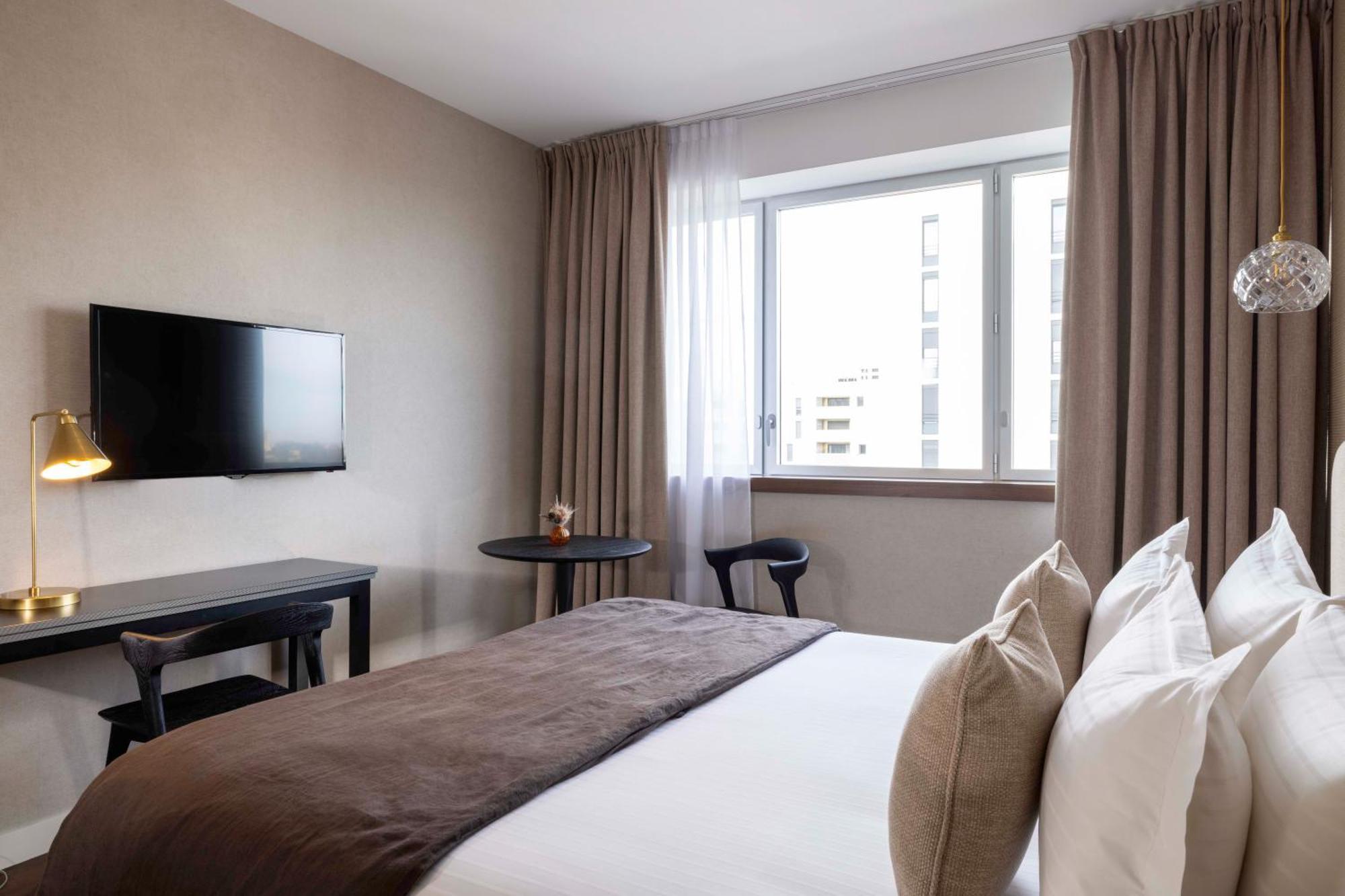 เบสต์ เวสเทิร์น พลัส โฮเต็ล อิซิดอร์ Hotel แซงต์-ฌาคส์-เดอ-ลา-ลองด์ ภายนอก รูปภาพ